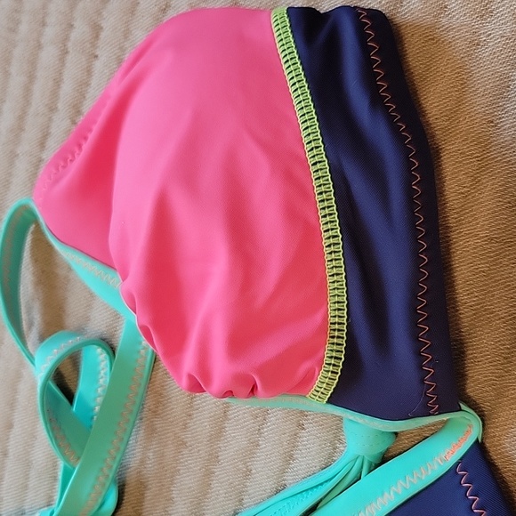 Hobie Halter Swim Top 🏊‍♀️ ⛱️ - Picture 2 of 5